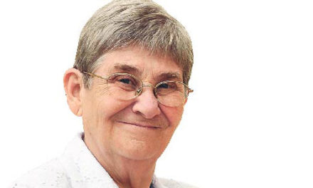 Çağla Şikel profesör Canan Karatay’dan fırça yedi