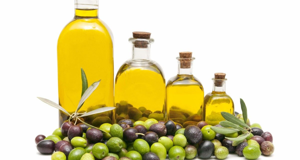 Her gün en az bir fincan zeytinyağı içilmelidir